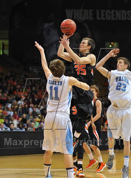 Thumbnail 1 in Valor Christian vs. Lewis-Palmer (CHSAA 4A Final) photogallery.