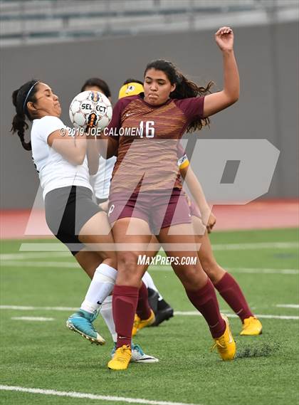 Thumbnail 3 in Pace vs Harlandale (SAISD Tournament) photogallery.
