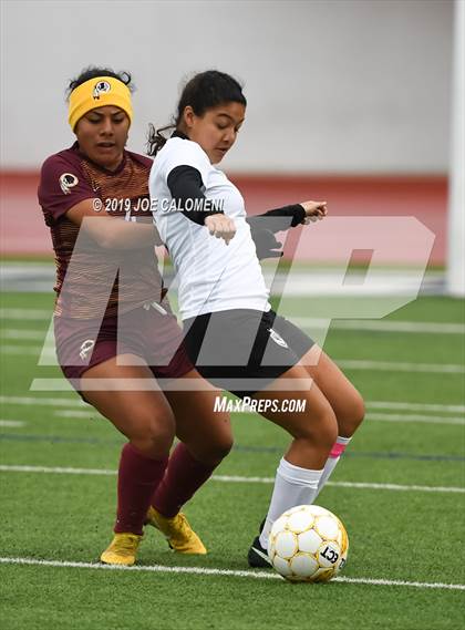 Thumbnail 2 in Pace vs Harlandale (SAISD Tournament) photogallery.