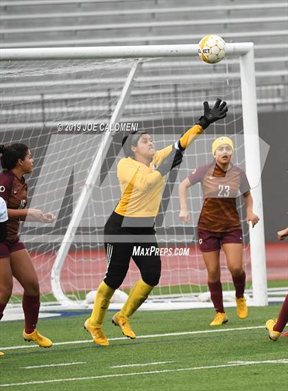 Thumbnail 3 in Pace vs Harlandale (SAISD Tournament) photogallery.