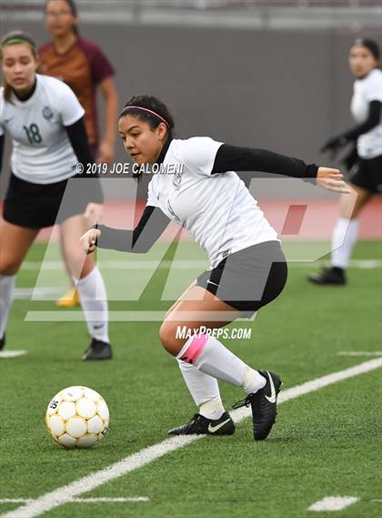 Thumbnail 3 in Pace vs Harlandale (SAISD Tournament) photogallery.