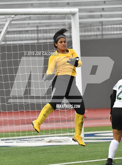Thumbnail 2 in Pace vs Harlandale (SAISD Tournament) photogallery.