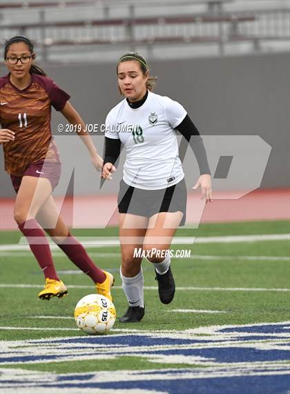 Thumbnail 3 in Pace vs Harlandale (SAISD Tournament) photogallery.
