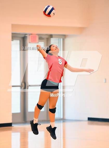 Thumbnail 1 in Valley Lutheran vs. Phoenix Country Day (PCDS Desert Classic) photogallery.