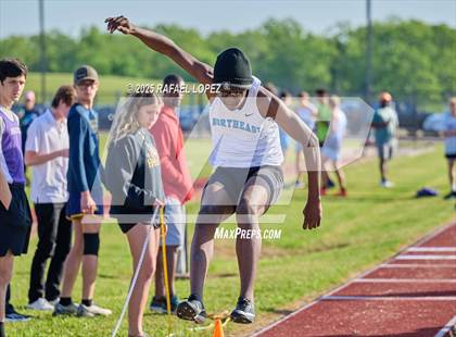 Thumbnail 1 in Lake Houston Conquerors Invitational (Long Jump) photogallery.