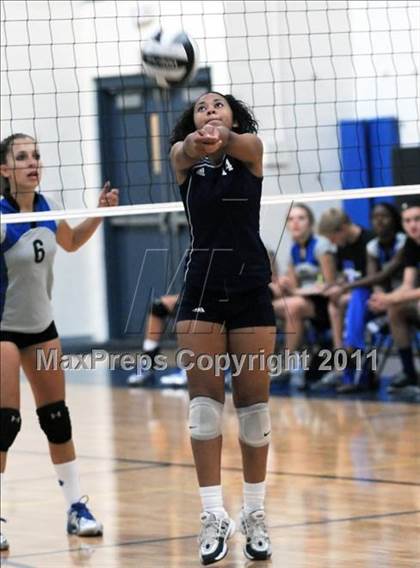 Thumbnail 2 in Agassi Prep vs. Basic (Lake Mead Fall Classic) photogallery.