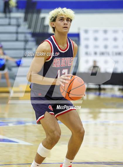 Thumbnail 3 in Springville vs. Pleasant Grove (5 for the Fight National Hoopfest) photogallery.