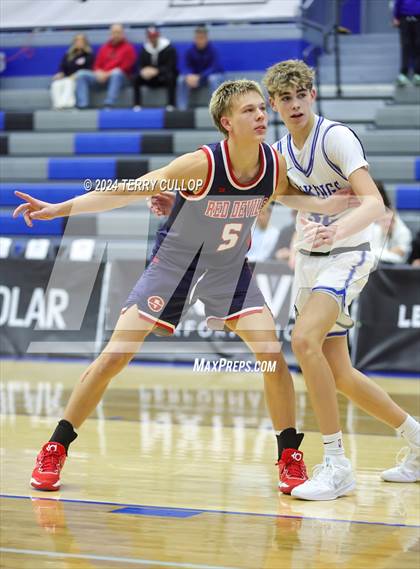 Thumbnail 2 in Springville vs. Pleasant Grove (5 for the Fight National Hoopfest) photogallery.