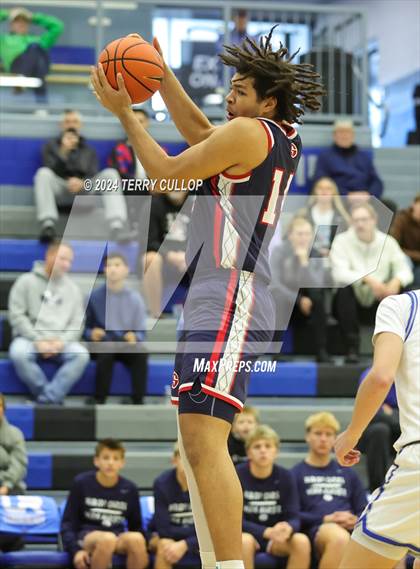 Thumbnail 2 in Springville vs. Pleasant Grove (5 for the Fight National Hoopfest) photogallery.