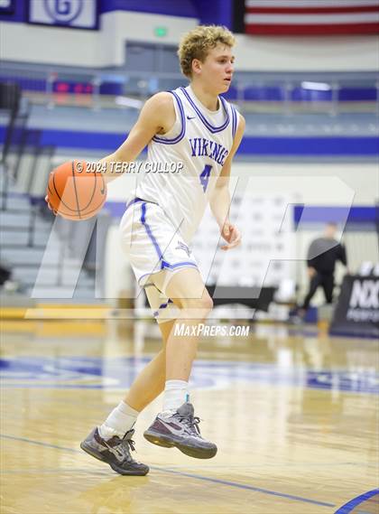 Thumbnail 3 in Springville vs. Pleasant Grove (5 for the Fight National Hoopfest) photogallery.