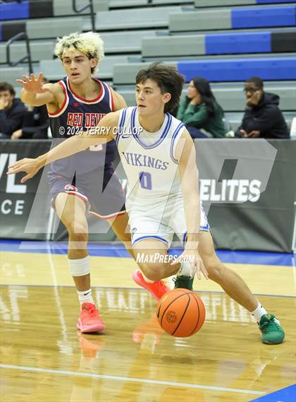 Thumbnail 3 in Springville vs. Pleasant Grove (5 for the Fight National Hoopfest) photogallery.