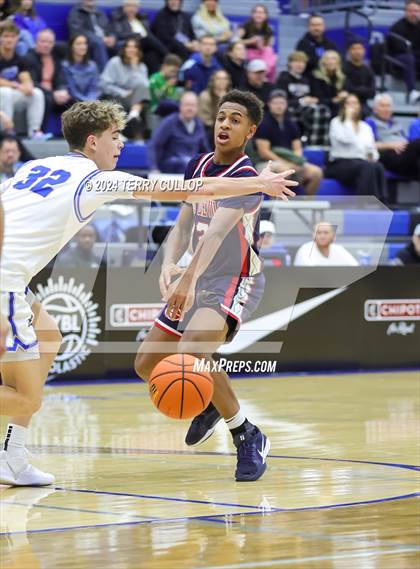 Thumbnail 1 in Springville vs. Pleasant Grove (5 for the Fight National Hoopfest) photogallery.