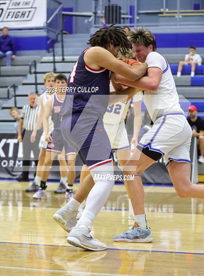 Thumbnail 2 in Springville vs. Pleasant Grove (5 for the Fight National Hoopfest) photogallery.