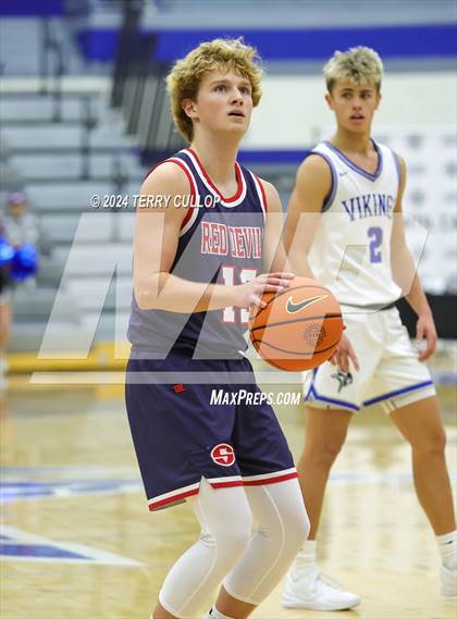 Thumbnail 3 in Springville vs. Pleasant Grove (5 for the Fight National Hoopfest) photogallery.