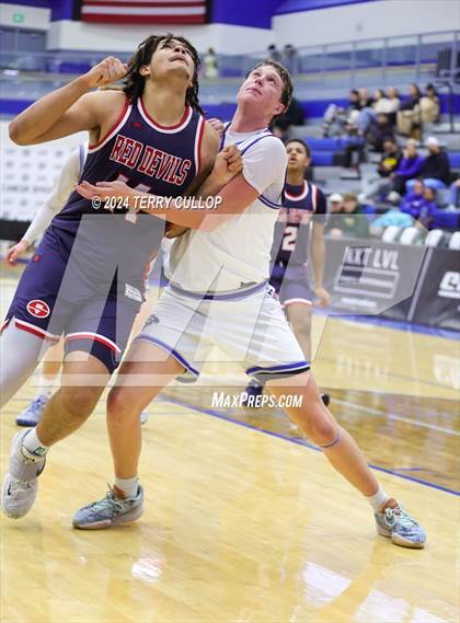 Thumbnail 3 in Springville vs. Pleasant Grove (5 for the Fight National Hoopfest) photogallery.