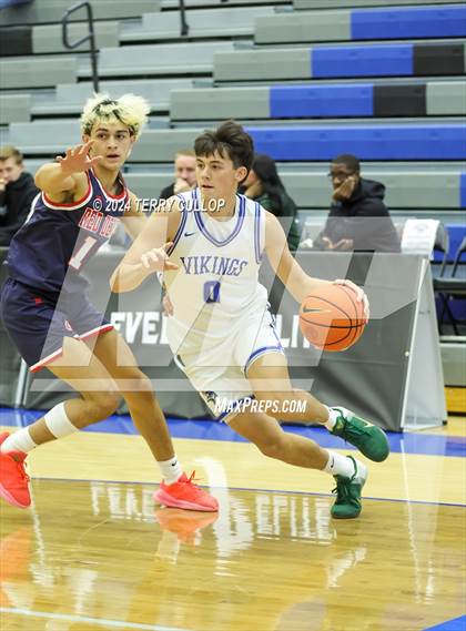 Thumbnail 1 in Springville vs. Pleasant Grove (5 for the Fight National Hoopfest) photogallery.