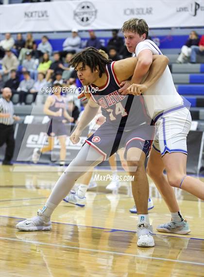 Thumbnail 2 in Springville vs. Pleasant Grove (5 for the Fight National Hoopfest) photogallery.
