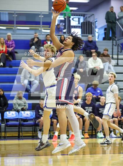 Thumbnail 1 in Springville vs. Pleasant Grove (5 for the Fight National Hoopfest) photogallery.