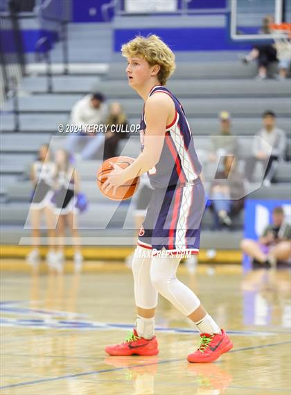 Thumbnail 3 in Springville vs. Pleasant Grove (5 for the Fight National Hoopfest) photogallery.