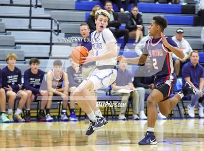 Thumbnail 2 in Springville vs. Pleasant Grove (5 for the Fight National Hoopfest) photogallery.