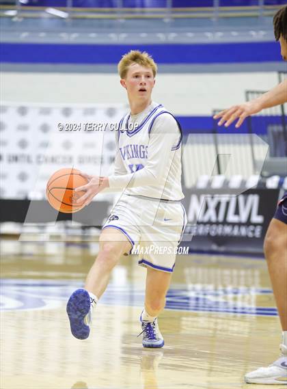 Thumbnail 2 in Springville vs. Pleasant Grove (5 for the Fight National Hoopfest) photogallery.