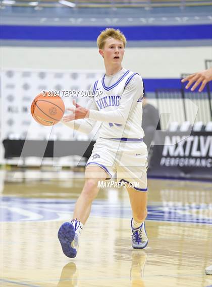 Thumbnail 3 in Springville vs. Pleasant Grove (5 for the Fight National Hoopfest) photogallery.