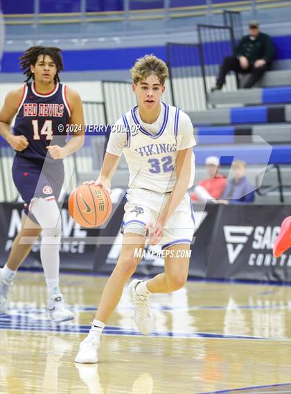 Thumbnail 2 in Springville vs. Pleasant Grove (5 for the Fight National Hoopfest) photogallery.