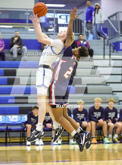 Thumbnail 2 in Springville vs. Pleasant Grove (5 for the Fight National Hoopfest) photogallery.