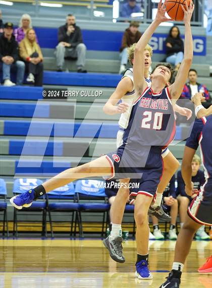 Thumbnail 3 in Springville vs. Pleasant Grove (5 for the Fight National Hoopfest) photogallery.