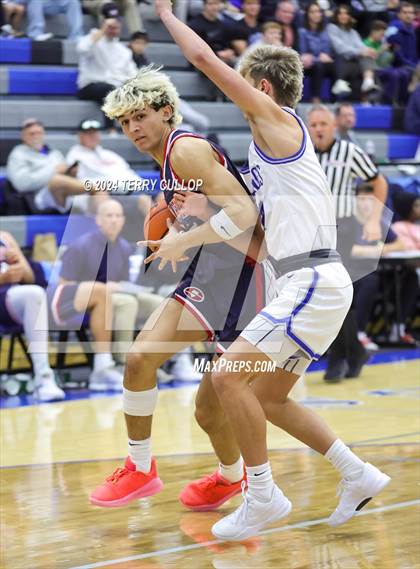 Thumbnail 2 in Springville vs. Pleasant Grove (5 for the Fight National Hoopfest) photogallery.