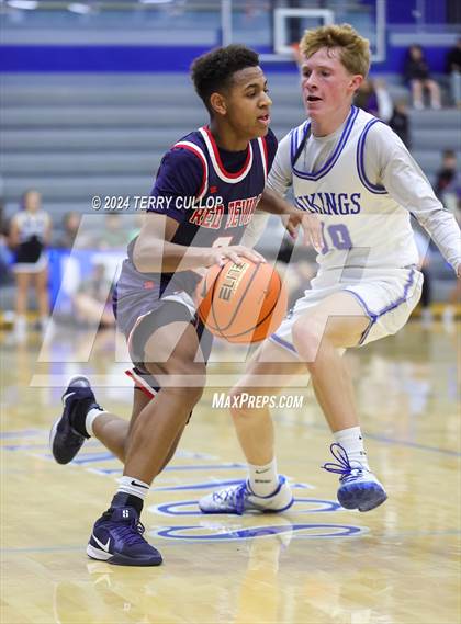 Thumbnail 2 in Springville vs. Pleasant Grove (5 for the Fight National Hoopfest) photogallery.