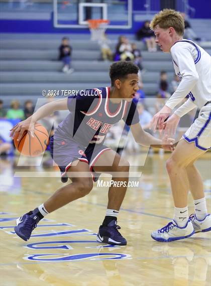 Thumbnail 2 in Springville vs. Pleasant Grove (5 for the Fight National Hoopfest) photogallery.