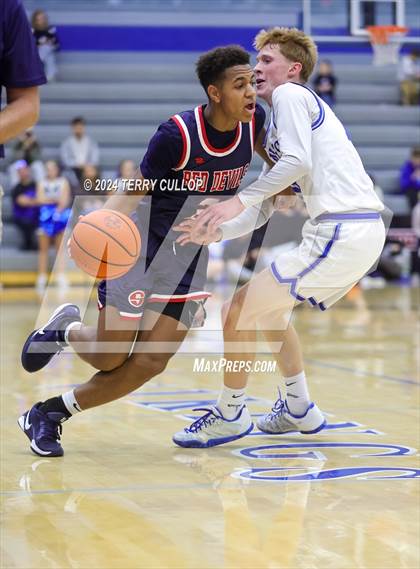 Thumbnail 3 in Springville vs. Pleasant Grove (5 for the Fight National Hoopfest) photogallery.