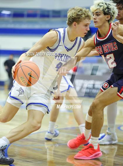 Thumbnail 3 in Springville vs. Pleasant Grove (5 for the Fight National Hoopfest) photogallery.