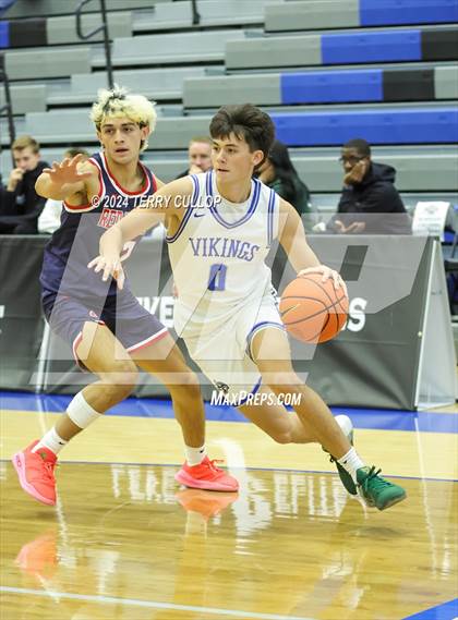 Thumbnail 2 in Springville vs. Pleasant Grove (5 for the Fight National Hoopfest) photogallery.
