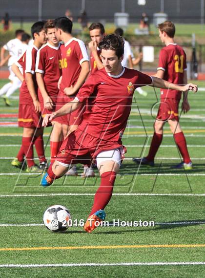 Thumbnail 1 in Covina vs La Canada (CIF SS D6 Quarterfinal) photogallery.