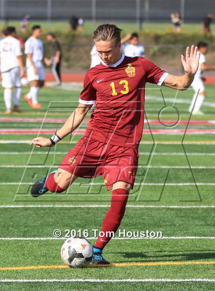 Thumbnail 3 in Covina vs La Canada (CIF SS D6 Quarterfinal) photogallery.