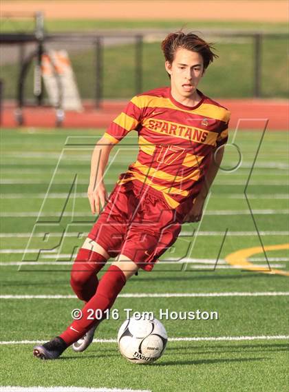 Thumbnail 2 in Covina vs La Canada (CIF SS D6 Quarterfinal) photogallery.