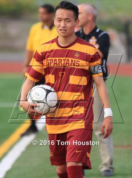 Thumbnail 3 in Covina vs La Canada (CIF SS D6 Quarterfinal) photogallery.