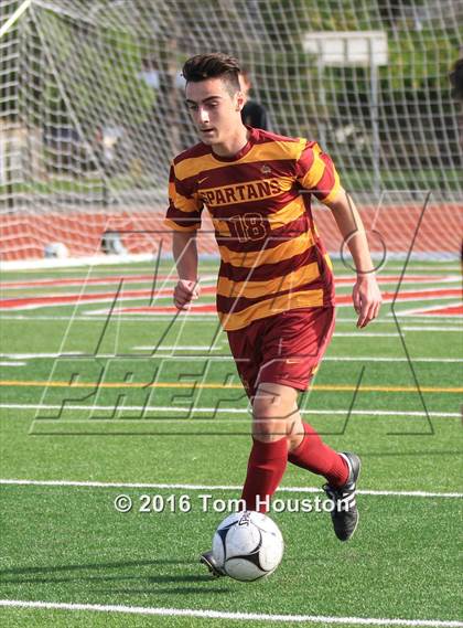 Thumbnail 3 in Covina vs La Canada (CIF SS D6 Quarterfinal) photogallery.