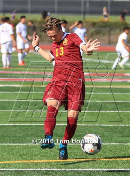 Thumbnail 1 in Covina vs La Canada (CIF SS D6 Quarterfinal) photogallery.