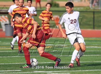 Thumbnail 3 in Covina vs La Canada (CIF SS D6 Quarterfinal) photogallery.