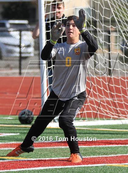 Thumbnail 3 in Covina vs La Canada (CIF SS D6 Quarterfinal) photogallery.