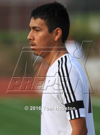 Thumbnail 2 in Covina vs La Canada (CIF SS D6 Quarterfinal) photogallery.