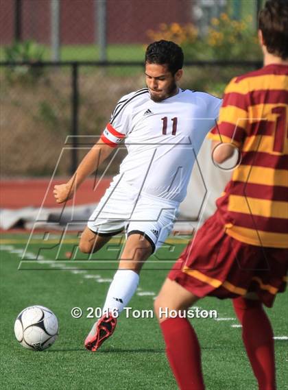 Thumbnail 3 in Covina vs La Canada (CIF SS D6 Quarterfinal) photogallery.