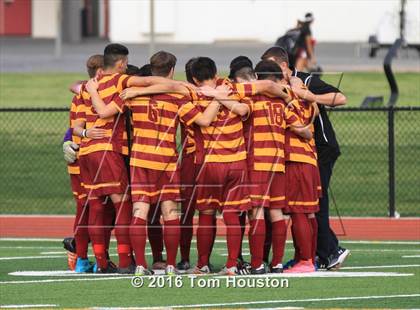 Thumbnail 2 in Covina vs La Canada (CIF SS D6 Quarterfinal) photogallery.