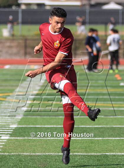Thumbnail 1 in Covina vs La Canada (CIF SS D6 Quarterfinal) photogallery.