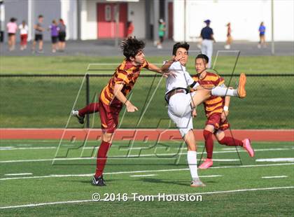 Thumbnail 2 in Covina vs La Canada (CIF SS D6 Quarterfinal) photogallery.