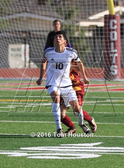 Thumbnail 3 in Covina vs La Canada (CIF SS D6 Quarterfinal) photogallery.