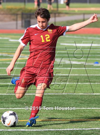 Thumbnail 1 in Covina vs La Canada (CIF SS D6 Quarterfinal) photogallery.